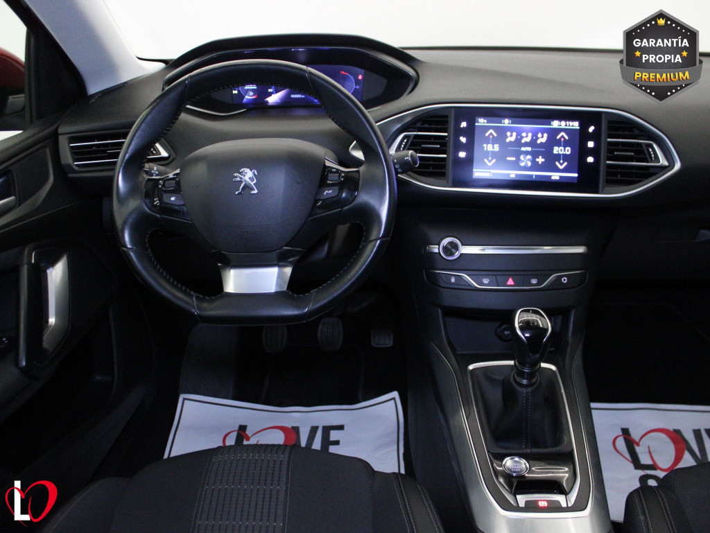 PEUGEOT 308 ALLURE PACK BlueHDi 130 S&S 6 VEL de segunda mano