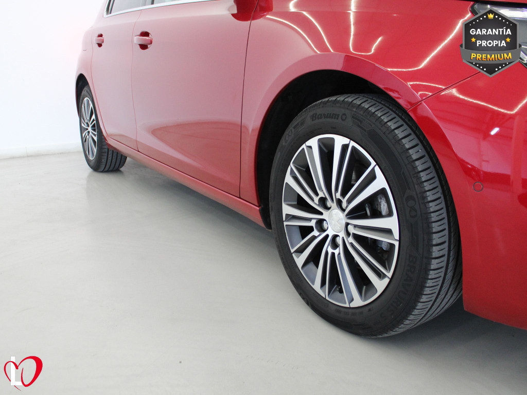 PEUGEOT 308 ALLURE PACK BlueHDi 130 S&S 6 VEL de segunda mano