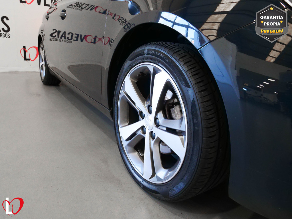 PEUGEOT 308 BlueHDI S&S ALLURE 6 VEL 130 de segunda mano