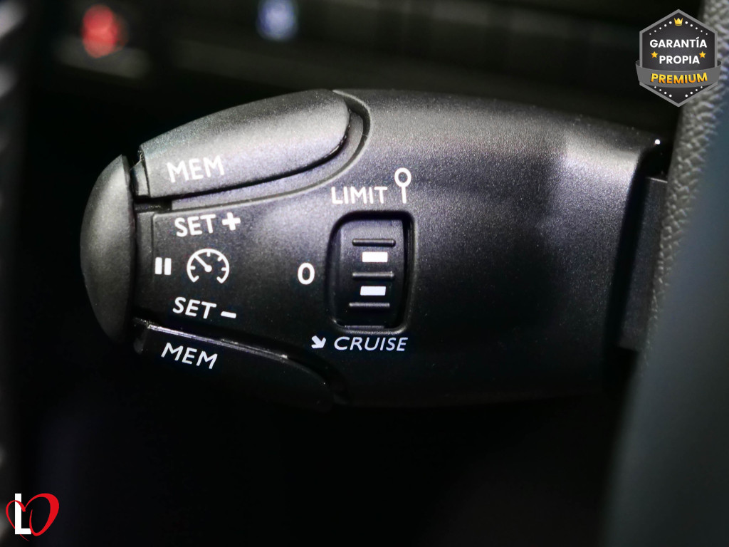 PEUGEOT 308 BlueHDI S&S ALLURE 6 VEL 130 de segunda mano
