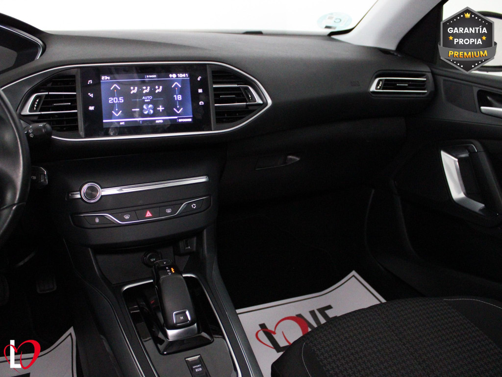 PEUGEOT 308 BlueHDI S&S EAT8 ACTIVE PACK 130 de segunda mano