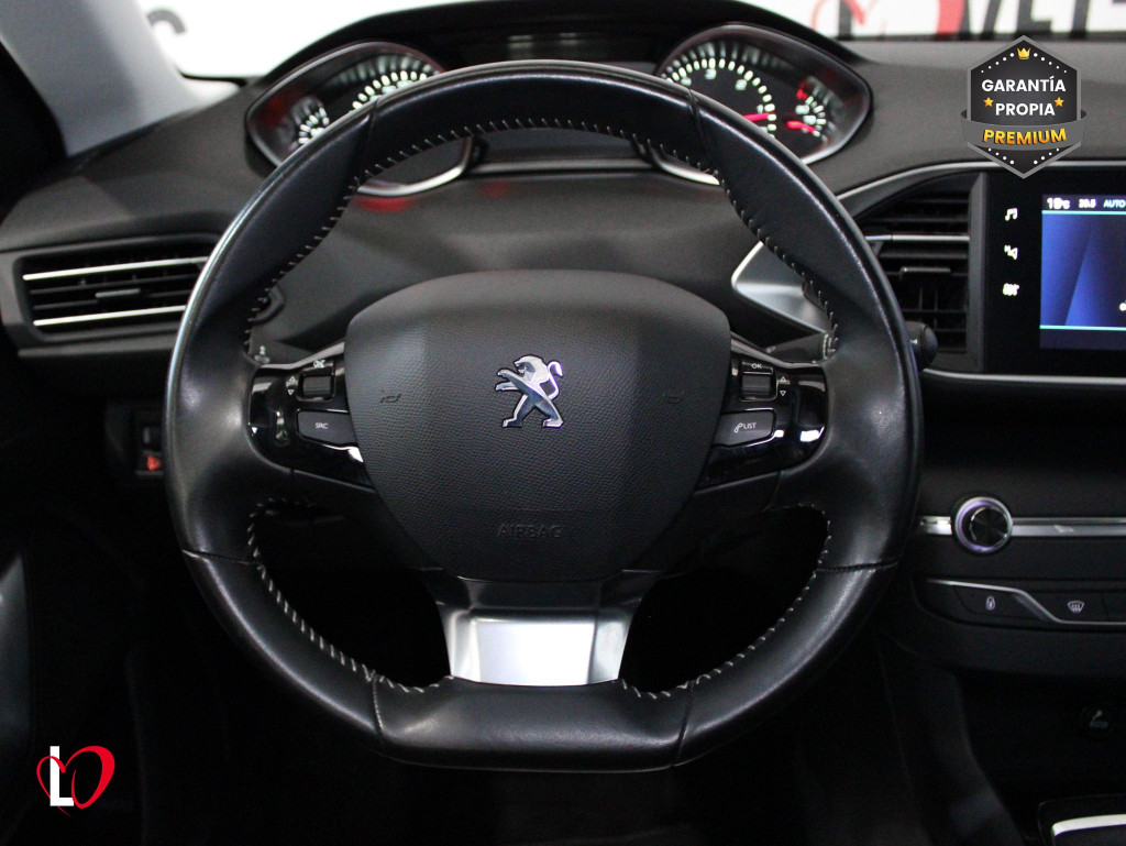 PEUGEOT 308 BlueHDI S&S STYLE 100 de segunda mano