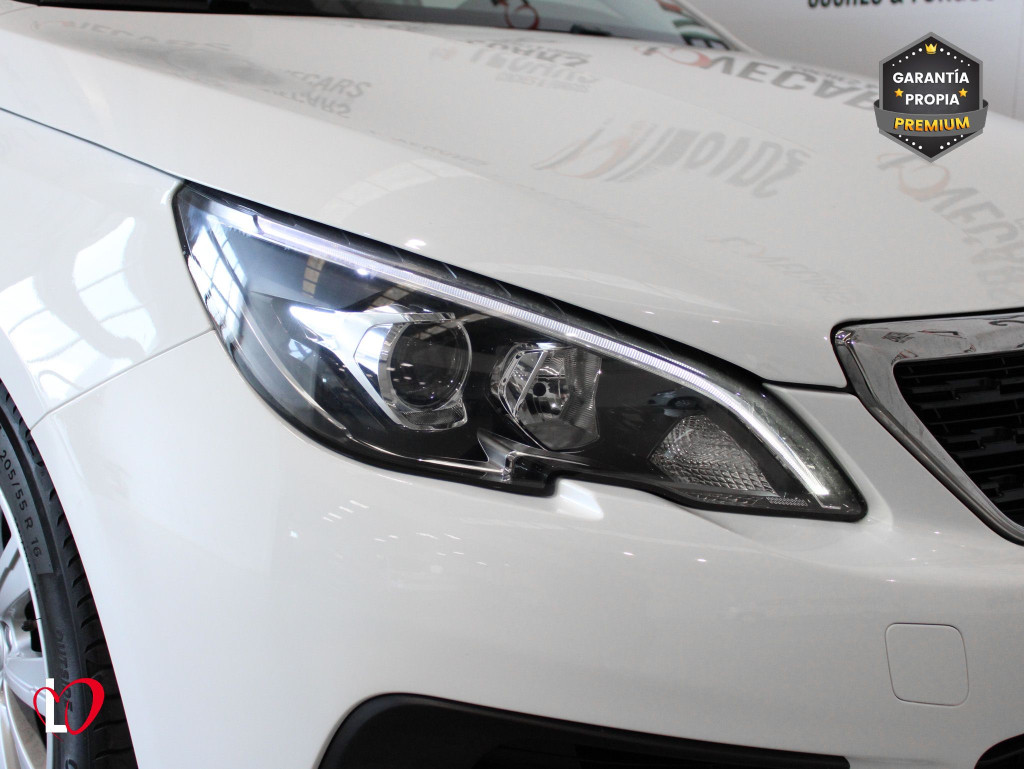 PEUGEOT 308 BlueHDI S&S STYLE 100 de segunda mano