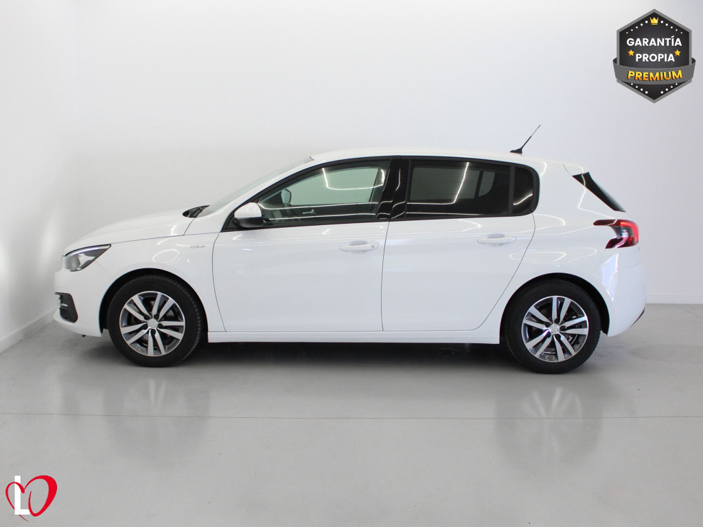 PEUGEOT 308 BlueHDI STYLE EAT8 S&S 130 de segunda mano PEUGEOT 308 BlueHDI STYLE EAT8 S&S 130 de segunda mano