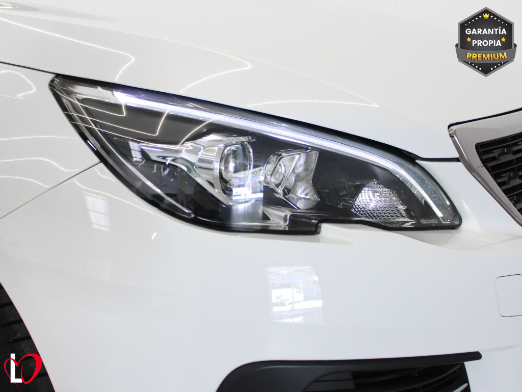 PEUGEOT 308 BlueHDI STYLE EAT8 S&S 130 de segunda mano PEUGEOT 308 BlueHDI STYLE EAT8 S&S 130 de segunda mano