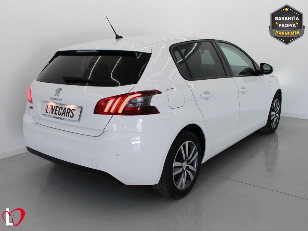 PEUGEOT 308 BlueHDI STYLE EAT8 S&S 130 de segunda mano PEUGEOT 308 BlueHDI STYLE EAT8 S&S 130 de segunda mano