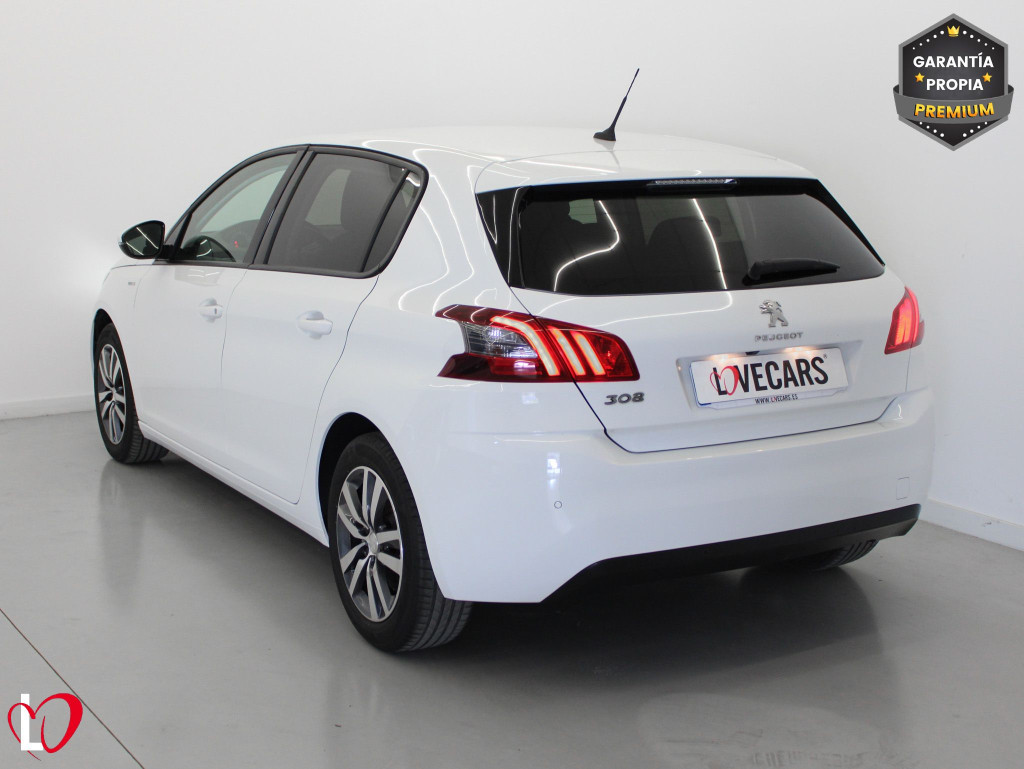 PEUGEOT 308 BlueHDI STYLE EAT8 S&S 130 de segunda mano PEUGEOT 308 BlueHDI STYLE EAT8 S&S 130 de segunda mano