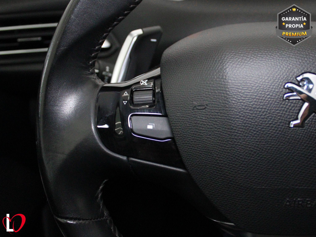 PEUGEOT 308 BlueHDI STYLE EAT8 S&S 130 de segunda mano PEUGEOT 308 BlueHDI STYLE EAT8 S&S 130 de segunda mano