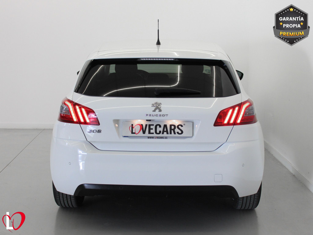 PEUGEOT 308 BlueHDI STYLE EAT8 S&S 130 de segunda mano PEUGEOT 308 BlueHDI STYLE EAT8 S&S 130 de segunda mano