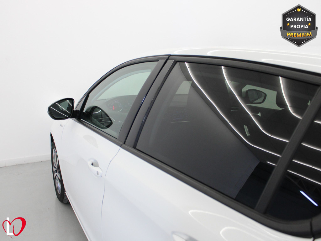 PEUGEOT 308 BlueHDI STYLE EAT8 S&S 130 de segunda mano PEUGEOT 308 BlueHDI STYLE EAT8 S&S 130 de segunda mano