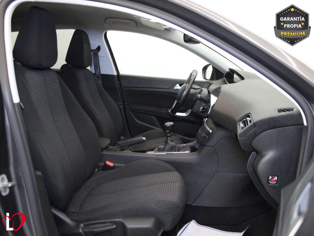 PEUGEOT 308 STYLE BlueHDi S&S 130 de segunda mano