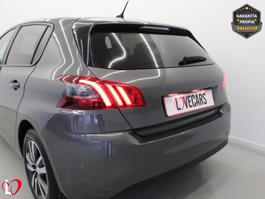 PEUGEOT 308 STYLE BlueHDi S&S 130 de segunda mano