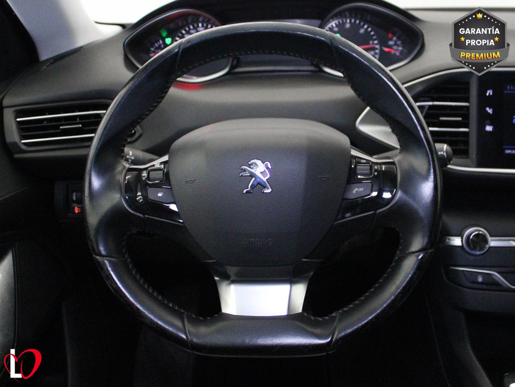 PEUGEOT 308 STYLE BlueHDi S&S 130 de segunda mano