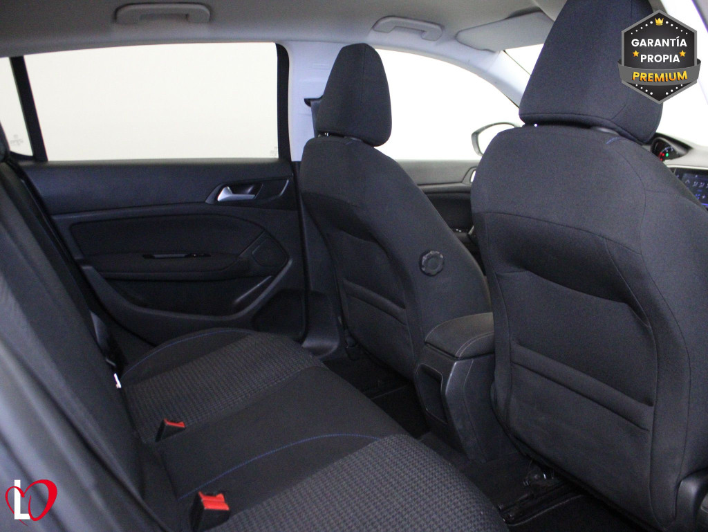 PEUGEOT 308 STYLE BlueHDi S&S 130 de segunda mano