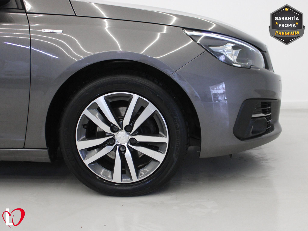 PEUGEOT 308 STYLE BlueHDi S&S 130 de segunda mano