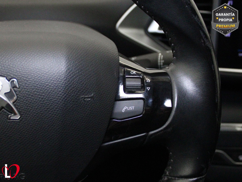 PEUGEOT 308 STYLE BlueHDi S&S 130 de segunda mano