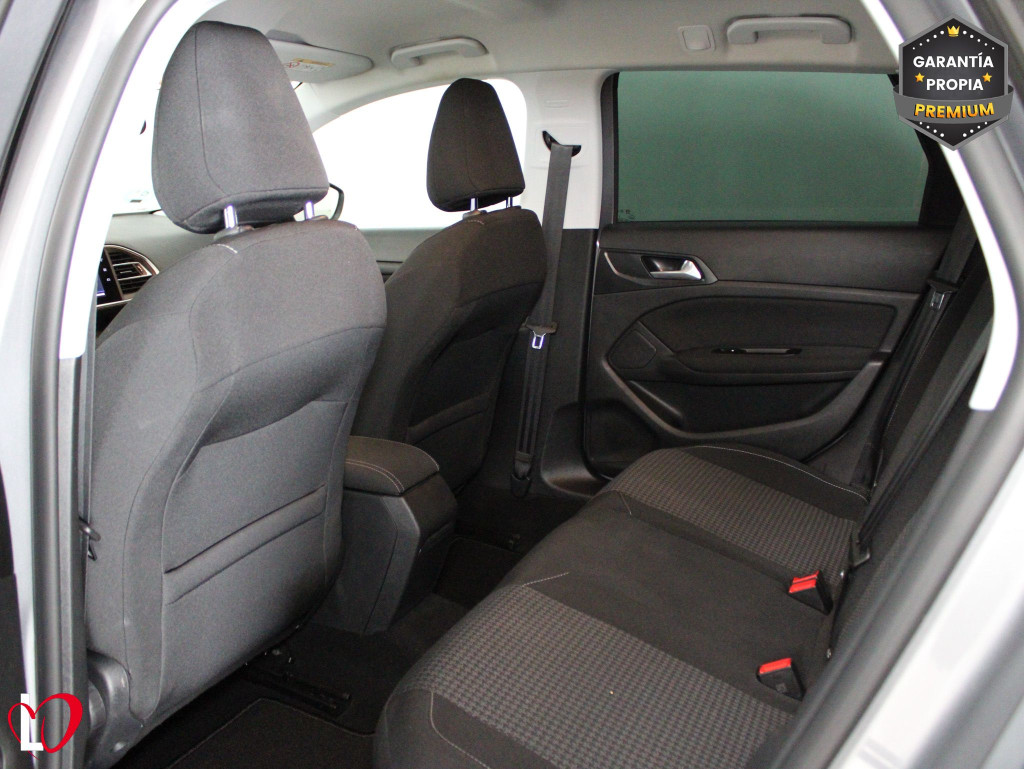 PEUGEOT 308 SW ACTIVE PACK BlueHDi 130 S&S EAT8 130 de segunda mano