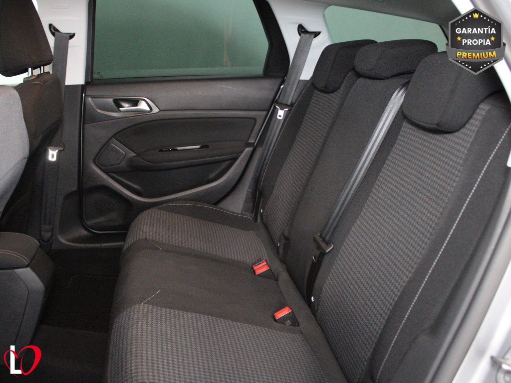 PEUGEOT 308 SW ACTIVE PACK BlueHDi 130 S&S EAT8 130 de segunda mano