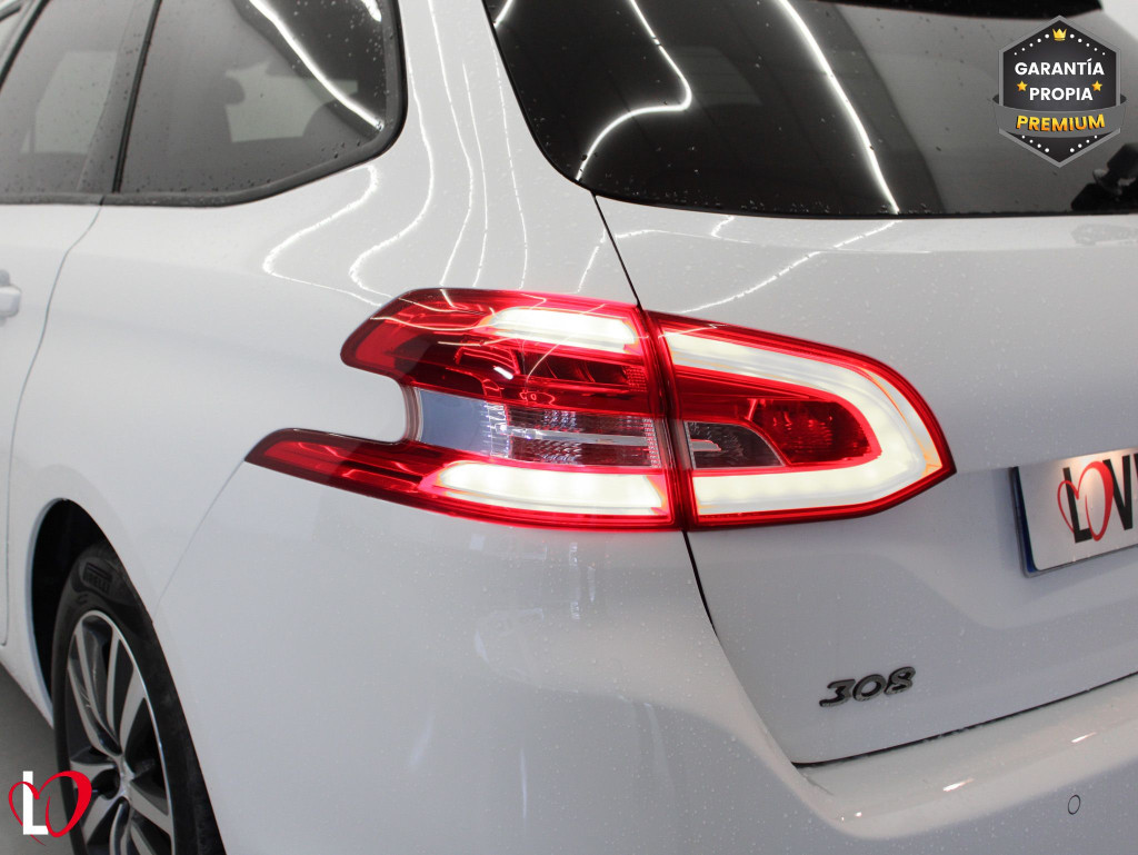 PEUGEOT 308 SW BlueHDI S&S ACTIVE PACK 130 de segunda mano