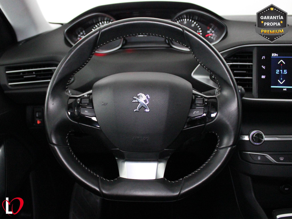 PEUGEOT 308 SW BlueHDI S&S STYLE 6 VEL 100 de segunda mano