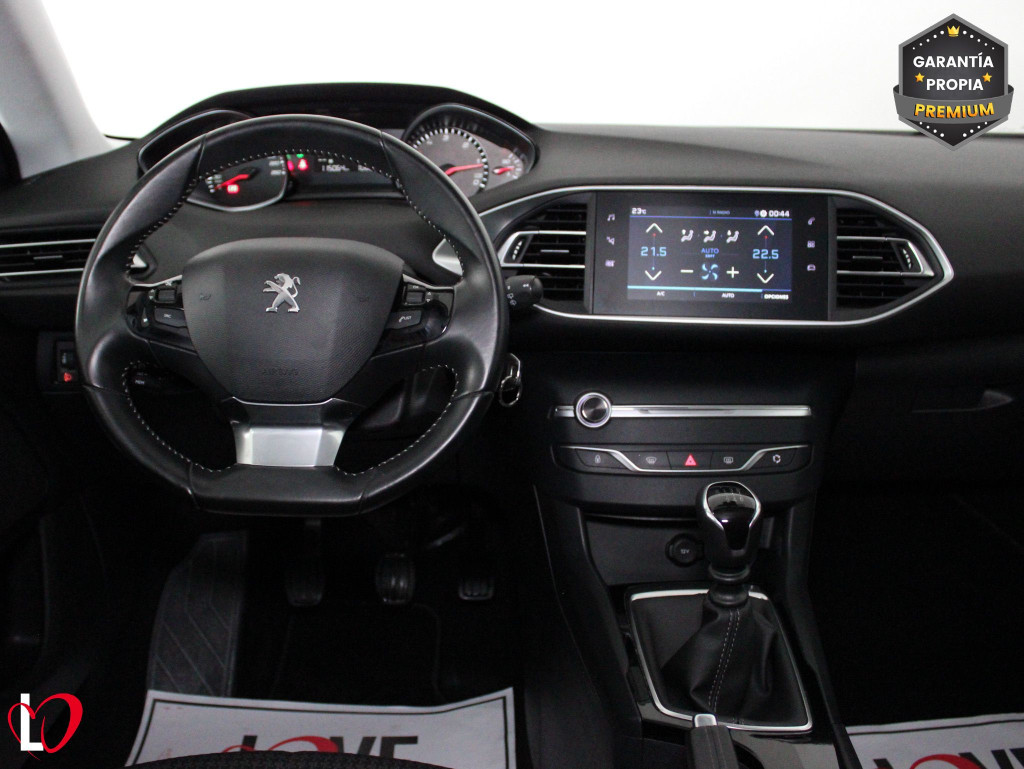 PEUGEOT 308 SW BlueHDI S&S STYLE 6 VEL 100 de segunda mano
