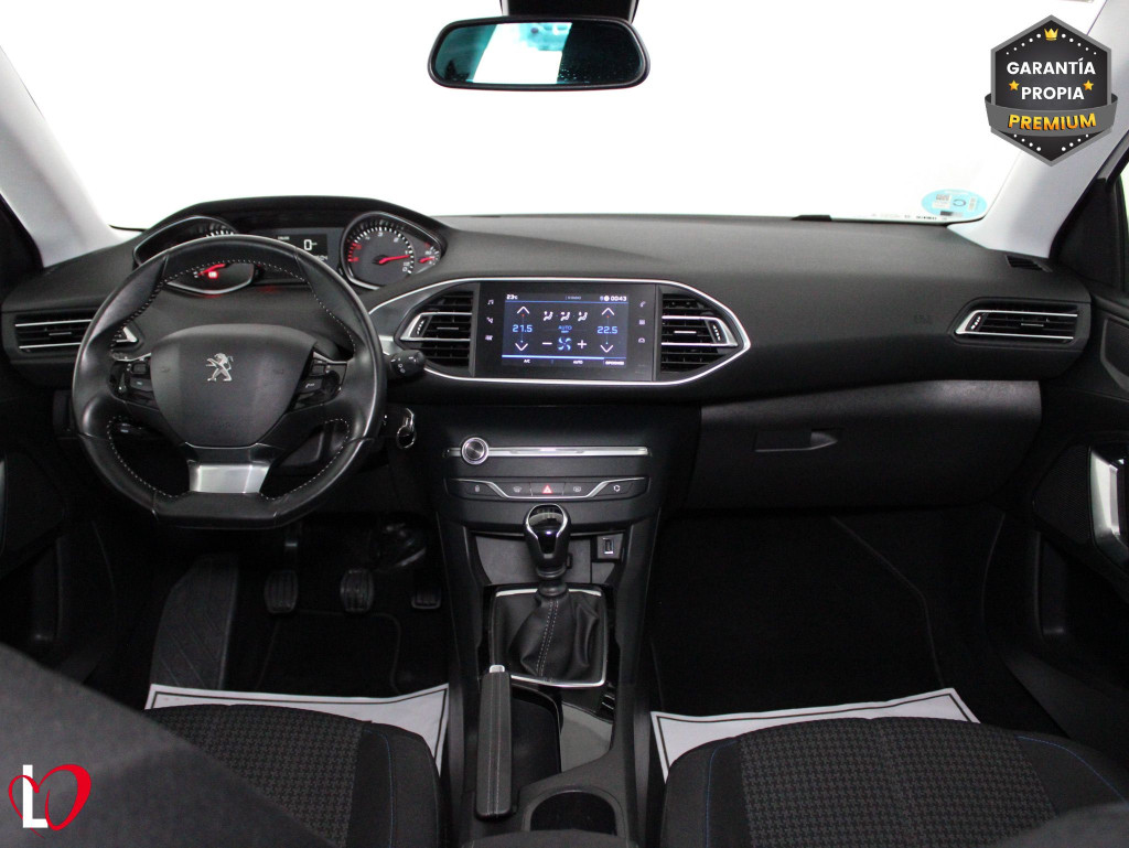 PEUGEOT 308 SW BlueHDI S&S STYLE 6 VEL 100 de segunda mano