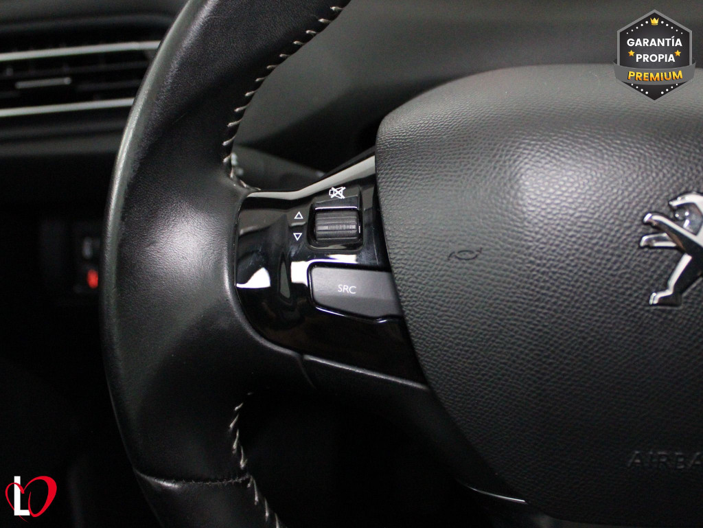 PEUGEOT 308 SW BlueHDI S&S STYLE 6 VEL 100 de segunda mano