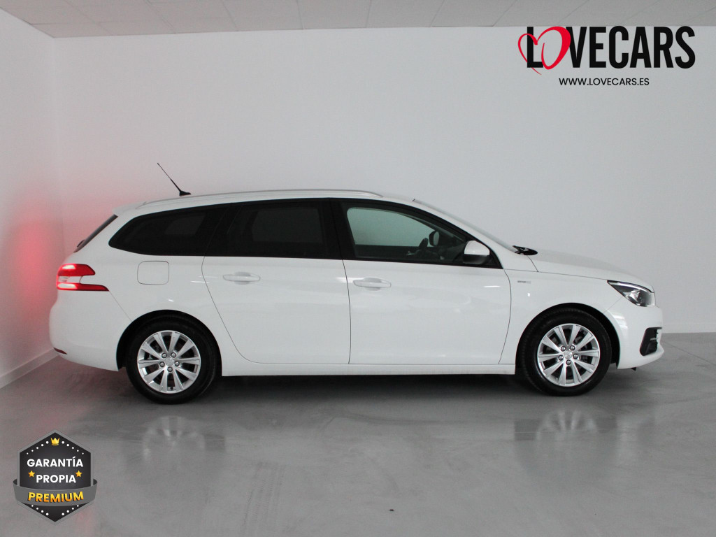 PEUGEOT 308 SW BlueHDI S&S STYLE 6 VEL 100 de segunda mano