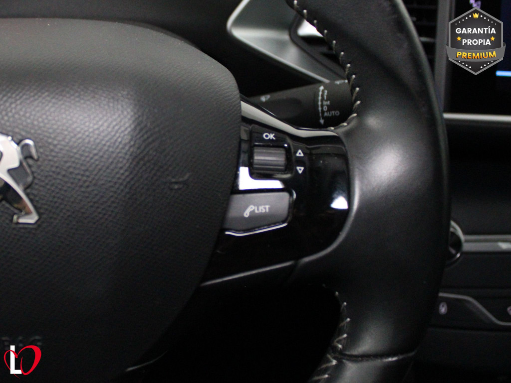 PEUGEOT 308 SW BlueHDI S&S STYLE 6 VEL 100 de segunda mano
