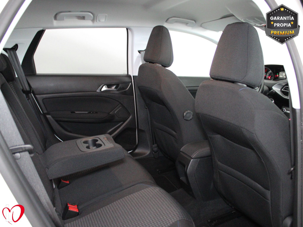 PEUGEOT 308 SW BlueHDI S&S STYLE 6 VEL 100 de segunda mano