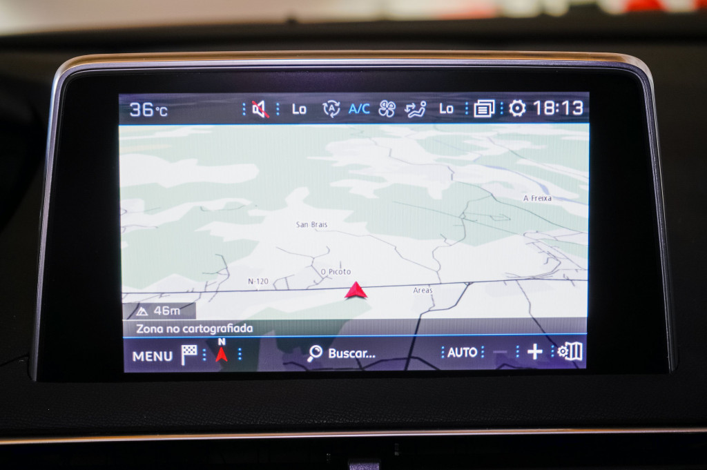 PEUGEOT 5008 BLUEHDI ALLURE 7 PLAZAS 130 de segunda mano