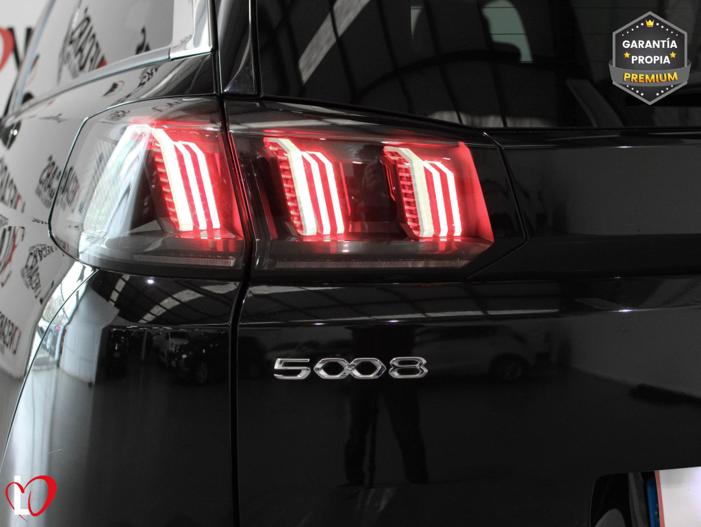 PEUGEOT 5008 BlueHDI S&S ALLURE 130 de segunda mano