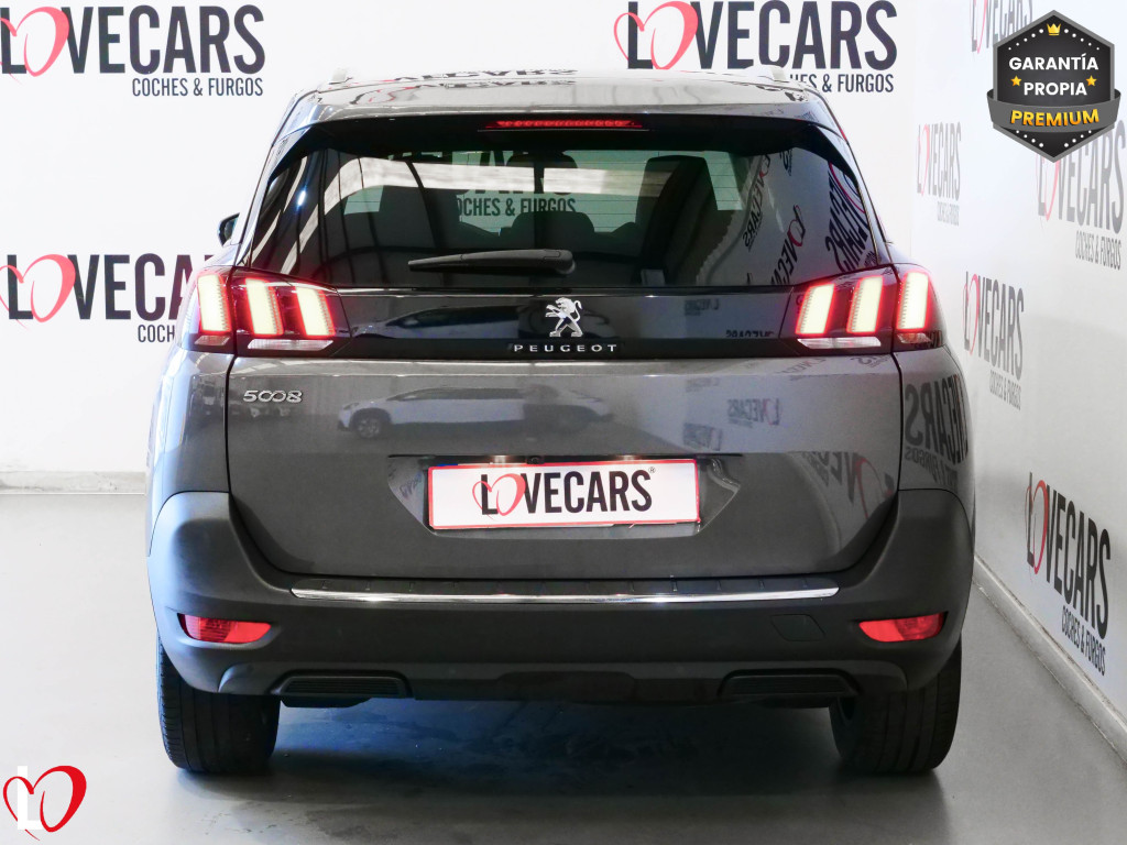 PEUGEOT 5008 BlueHDI S&S EAT8 ALLURE 130 de segunda mano