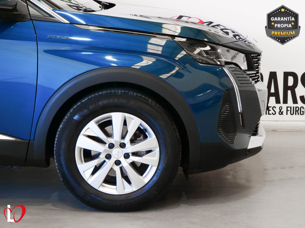 PEUGEOT 5008 BlueHDI S&S STYLE 6 VEL 130 de segunda mano