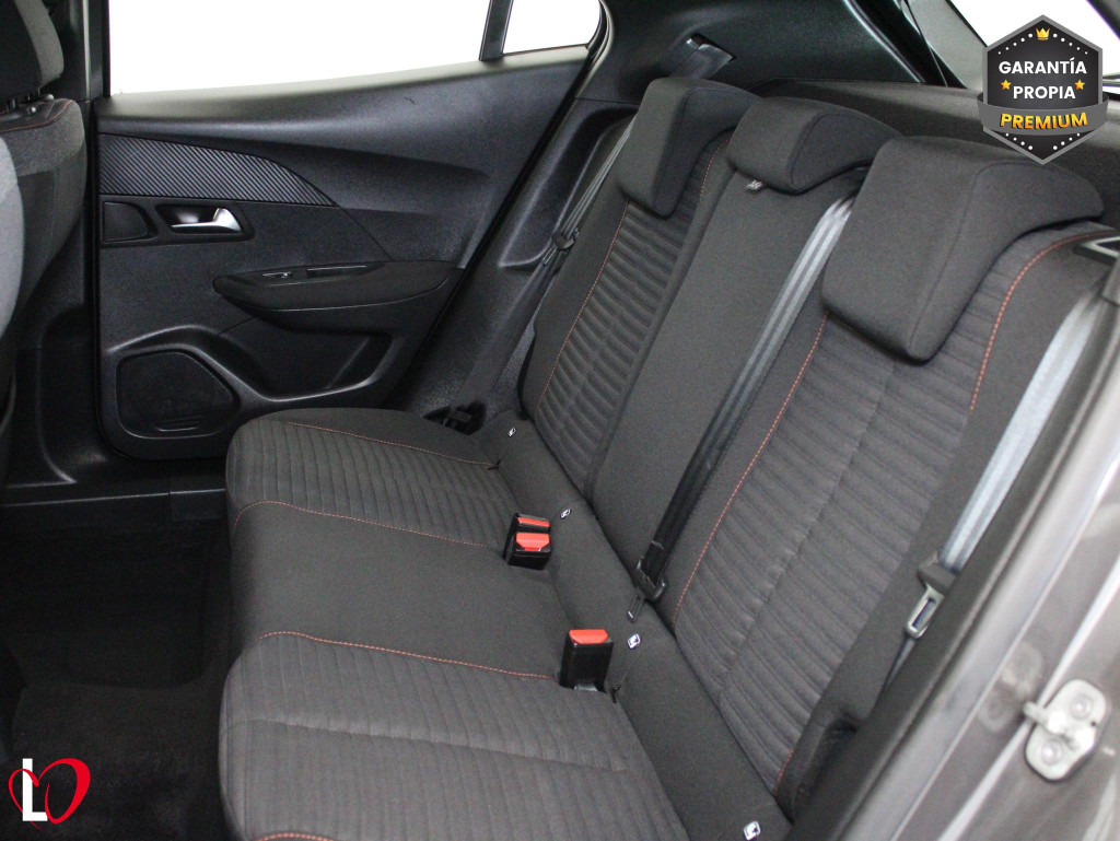 PEUGEOT N2008 ACTIVE PACK BlueHDi 110 S&S 6 Vel. MAN. de segunda mano