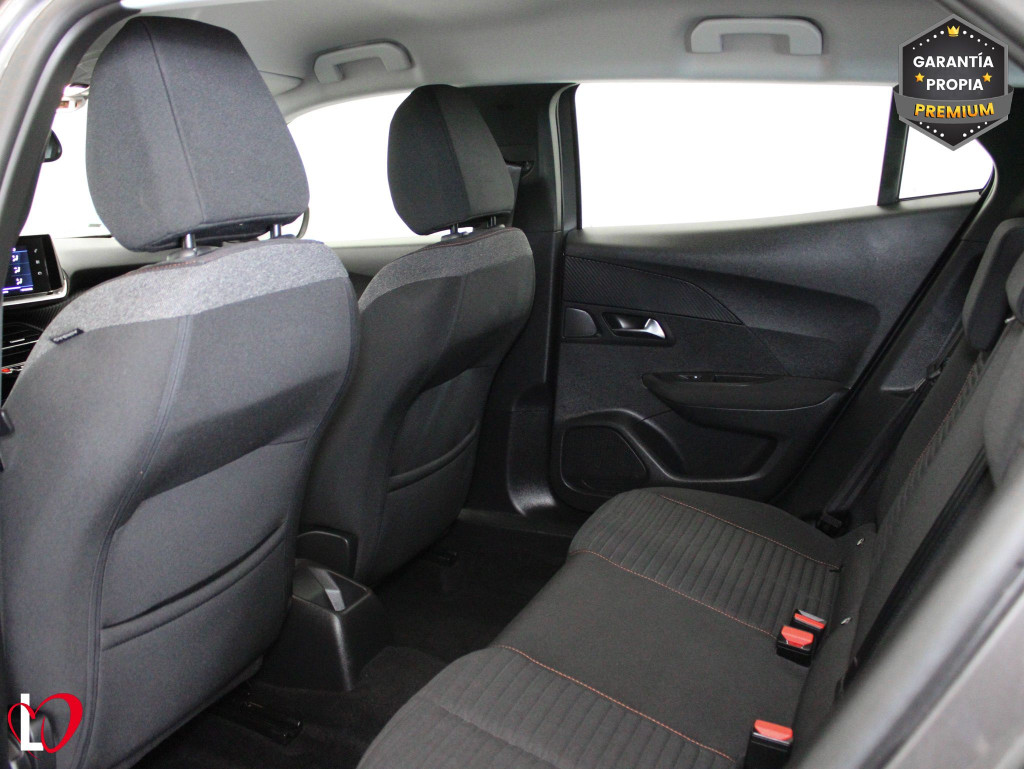 PEUGEOT N2008 ACTIVE PACK BlueHDi 110 S&S 6 Vel. MAN. de segunda mano