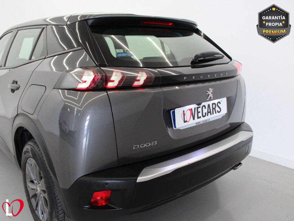 PEUGEOT N2008 ACTIVE PACK BlueHDi 110 S&S 6 Vel. MAN. de segunda mano