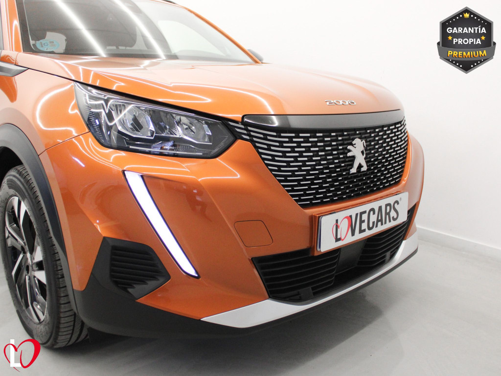 PEUGEOT N2008 ALLURE BlueHDi 110 S&S 6 VEL de segunda mano