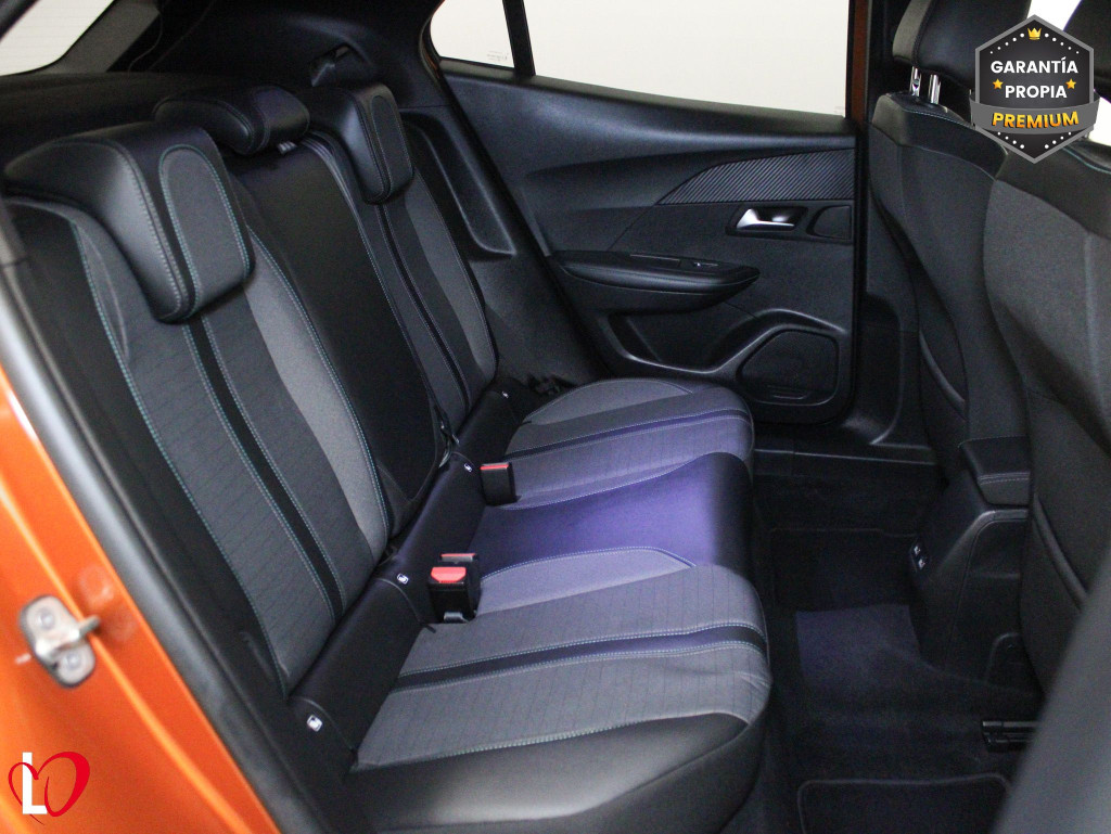 PEUGEOT N2008 ALLURE BlueHDi 110 S&S 6 VEL de segunda mano