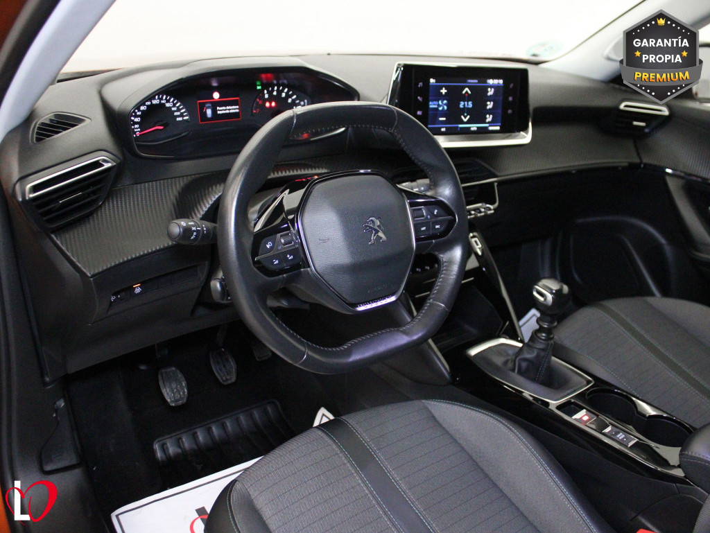 PEUGEOT N2008 ALLURE BlueHDi 110 S&S 6 VEL de segunda mano