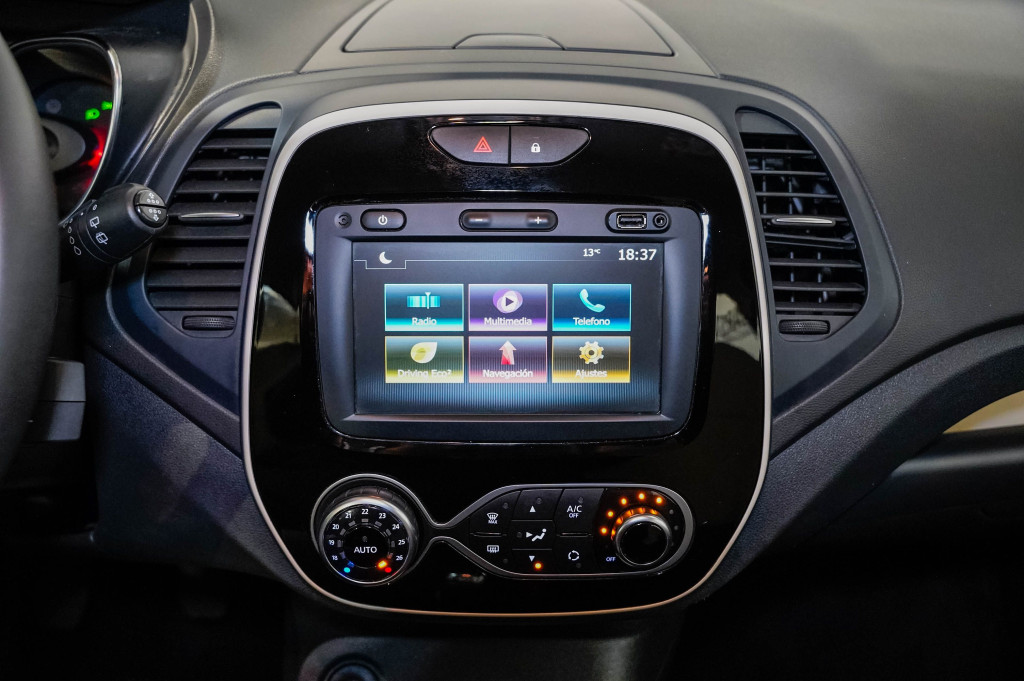 RENAULT CAPTUR 0.9 TCE BUSINESS 90 de segunda mano