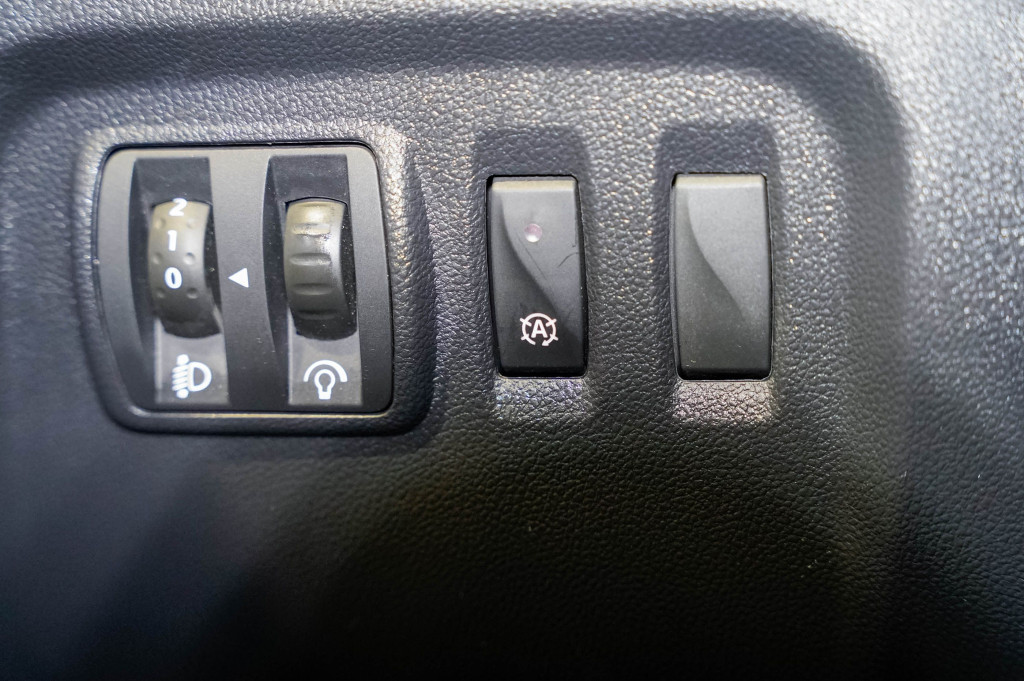 RENAULT CAPTUR 0.9 TCE BUSINESS 90 de segunda mano