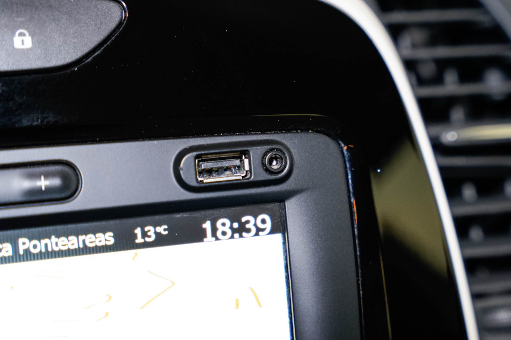 RENAULT CAPTUR 0.9 TCE BUSINESS 90 de segunda mano