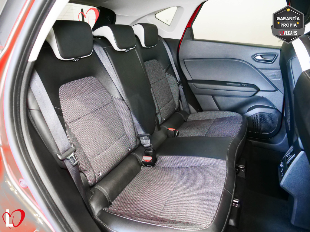 RENAULT CAPTUR 1.3 TCe AUTO. INTENS 140 de segunda mano