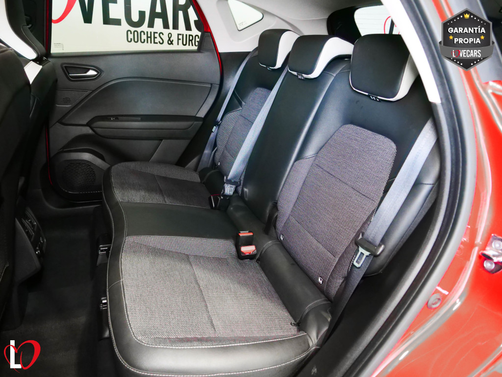 RENAULT CAPTUR 1.3 TCe AUTO. INTENS 140 de segunda mano