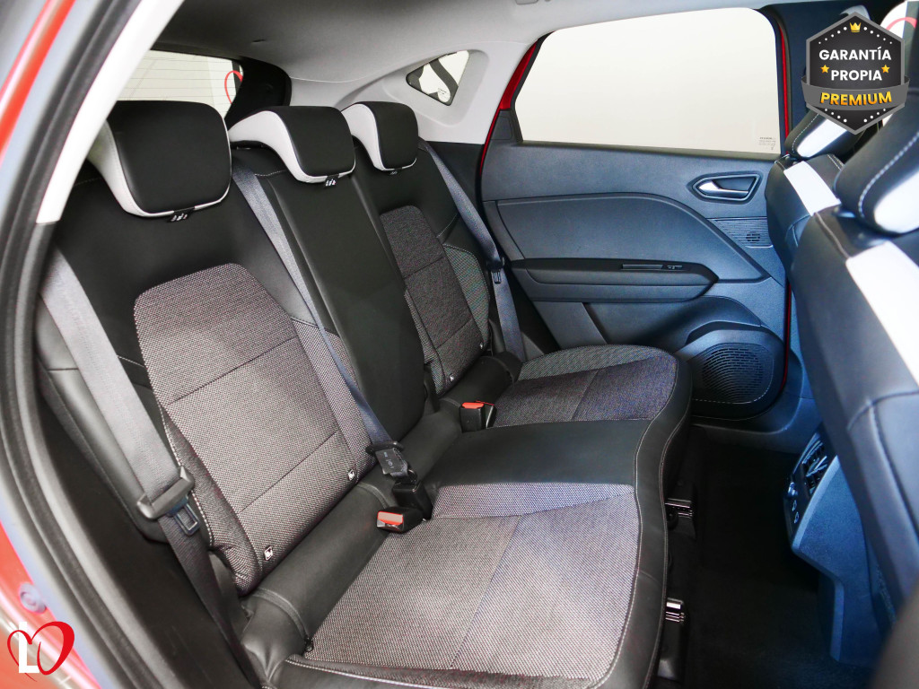 RENAULT CAPTUR 1.3 TCE AUTO Microhib. INTENS 140 de segunda mano