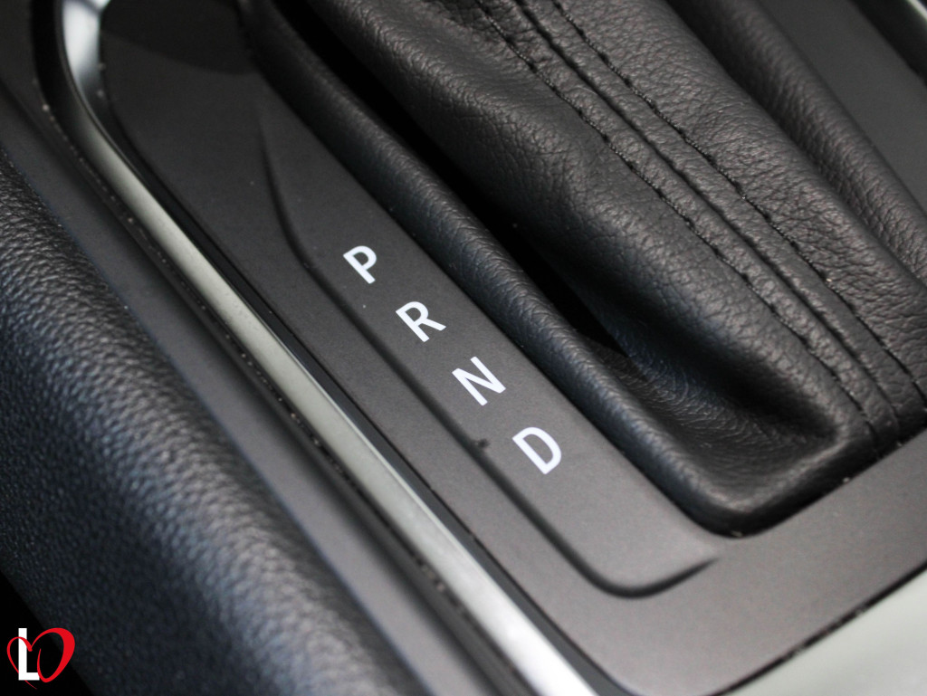 RENAULT CAPTUR TCE AUTO MicroHibrido INTENS 140 de segunda mano