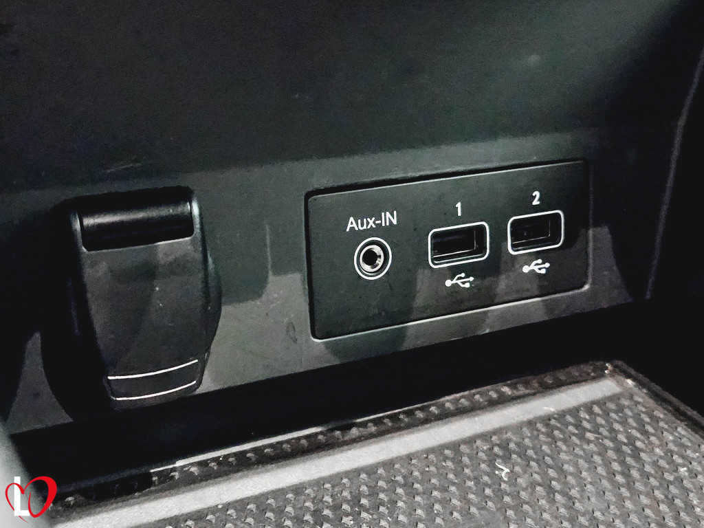 RENAULT CAPTUR TCE AUTO MicroHibrido INTENS 140 de segunda mano