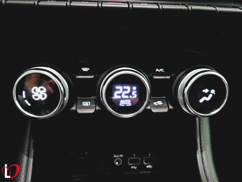 RENAULT CAPTUR TCE AUTO MicroHibrido INTENS 140 de segunda mano