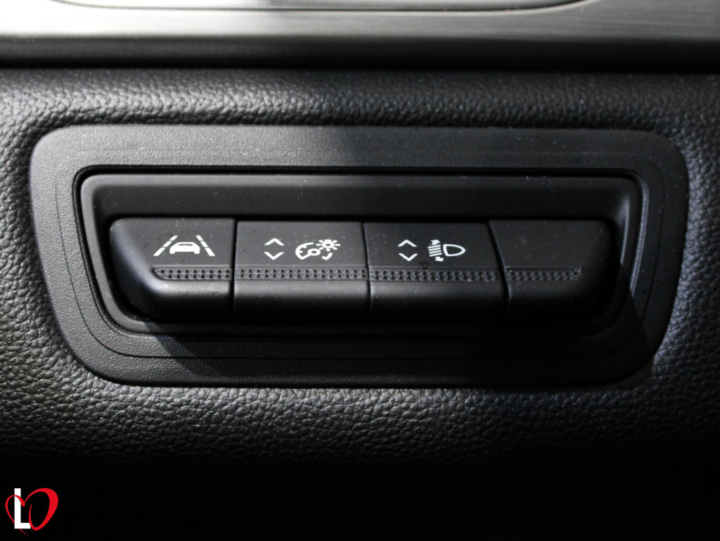 RENAULT CAPTUR TCE AUTO MicroHibrido INTENS 140 de segunda mano